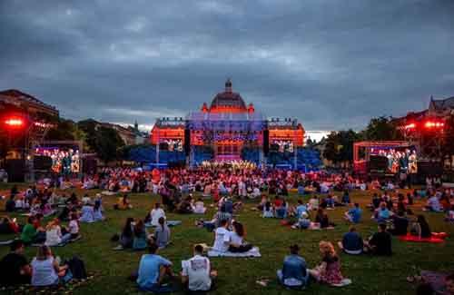 Zagreb Classic: Doživi muzički spektakl pod zvezdama na Trgu kralja Tomislava!